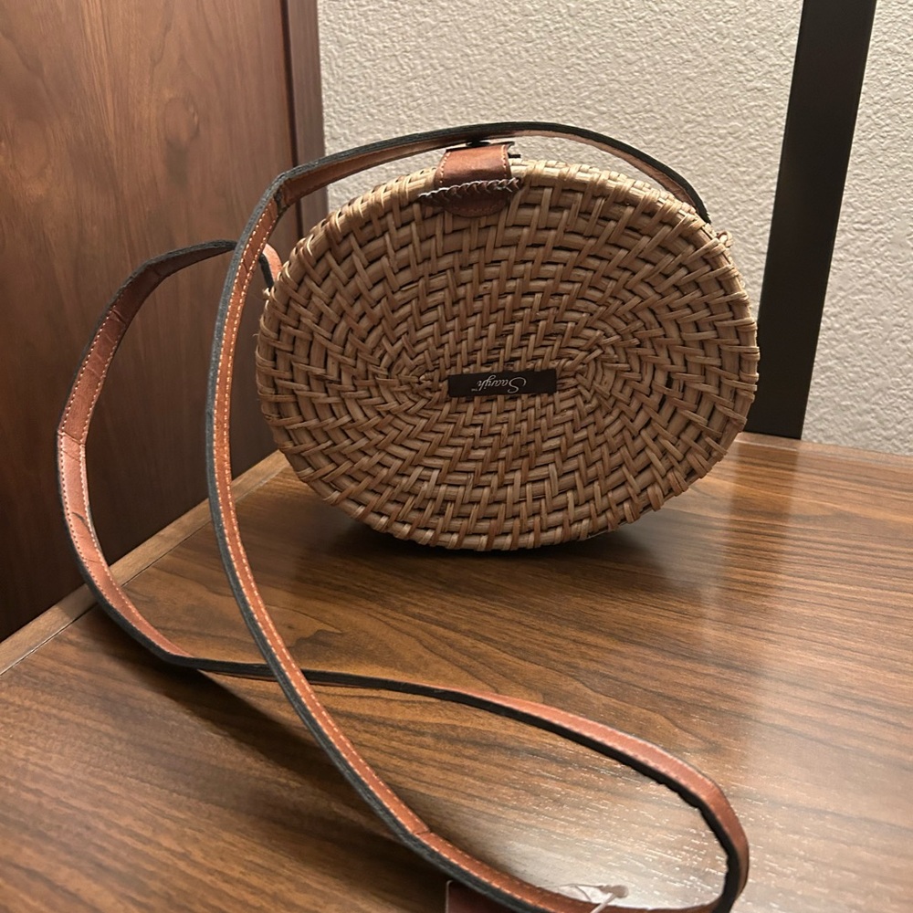 Brand new straw crossbody pocketbook